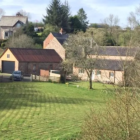 Exclusive Idyllic Large Cumbrian Mill Countrysidehot Tub * Carlisle (Cumbria)