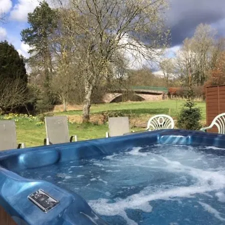Exclusive Idyllic Large Cumbrian Mill Countrysidehot Tub Holiday home